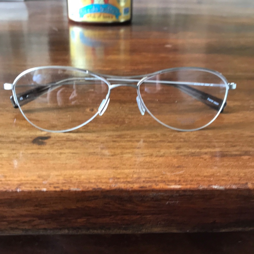 Oliver People’s eyeglass frames
